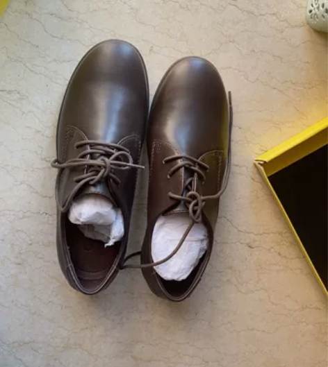 女款准，cozy真皮单鞋，可至品牌，全新3...