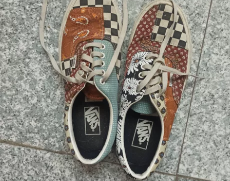 翻出来一双vans腰果花拼接 得物购入