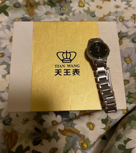 天王表 买来都很少戴，成色非常好，三年了电...