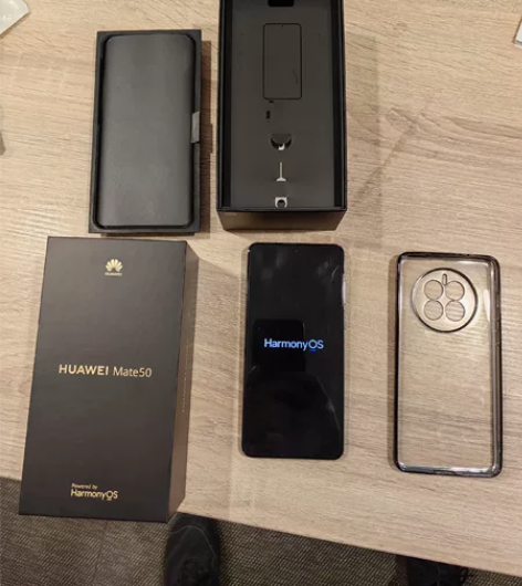华为 mate50 128gb 曜石黑。换...
