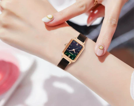 三达 腕表 感兴趣的话点“我想要”和我私聊...