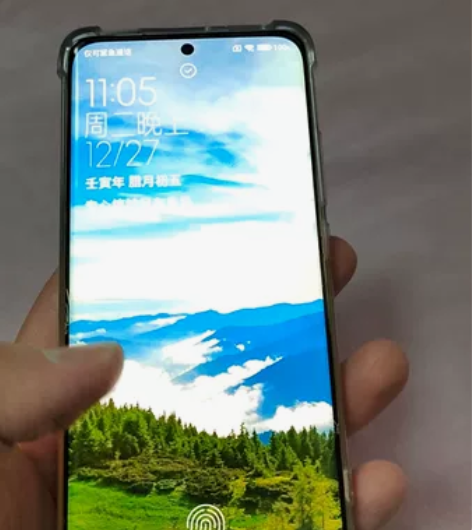 女朋友用不习惯的小米12手机,8256配置...