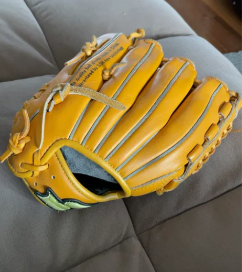 ssk手套，成色很好，还是内衬掉了，不过不...