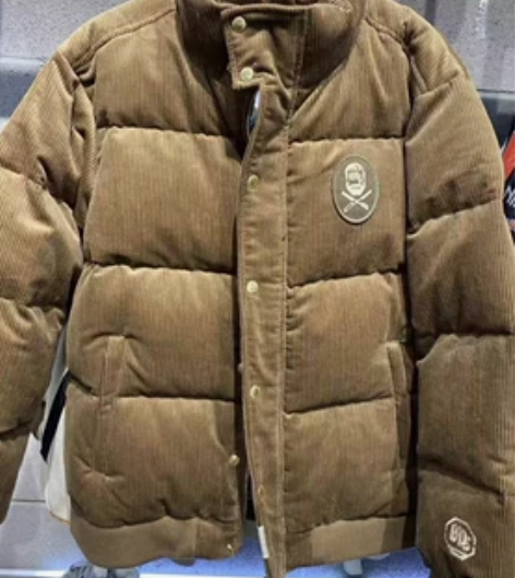 江左风流羽绒,尺码 L 质感好货,颜色高级...