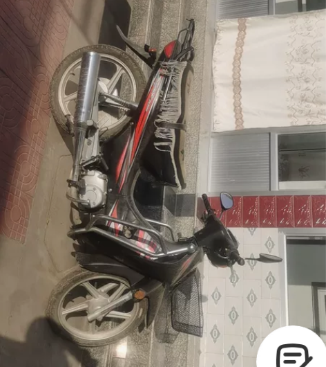 豪爵110摩托车，车还攒劲的很几千公里，一...