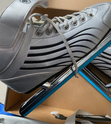 黑龙滑冰鞋 哈尔滨专卖店购买包装都在45码