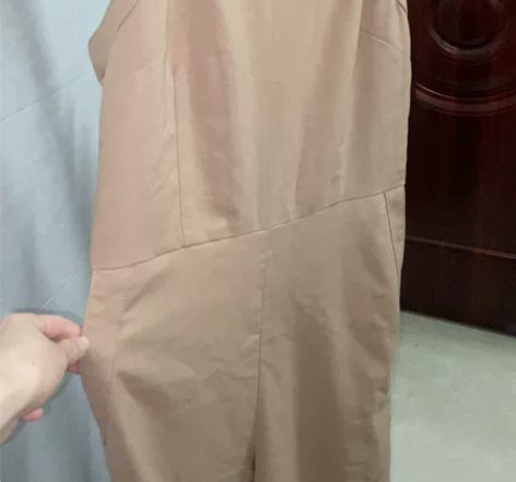 hm实体店购入连身裤 裤型阔腿  九分