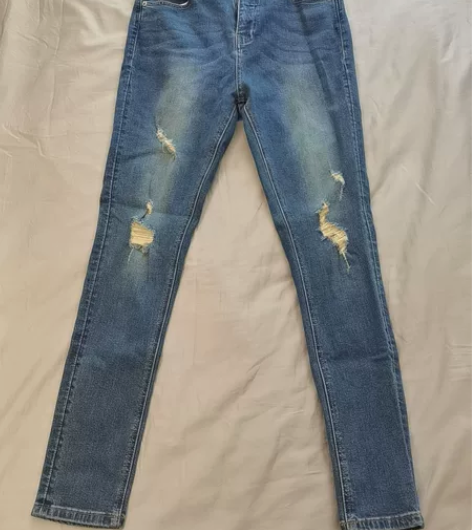 MOCO，九分 紧身 破洞 小脚 牛仔裤 ...