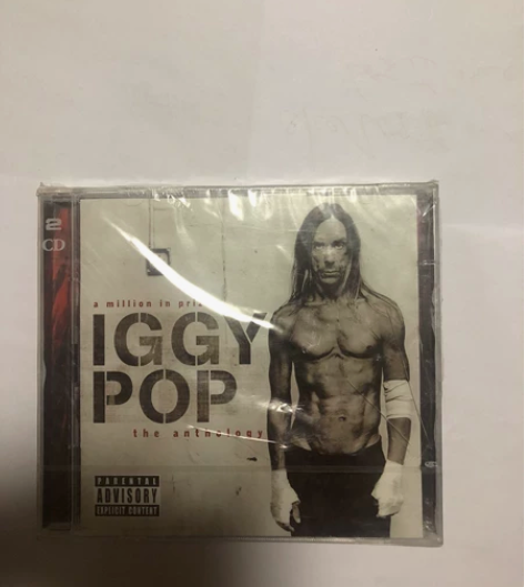 老摇滚粉必备。 Iggy Pop 朋克之王...