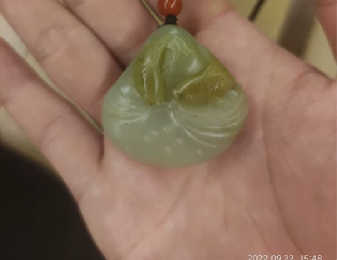 籽料独籽和田玉 谢华玉雕大师 感兴趣的话点...
