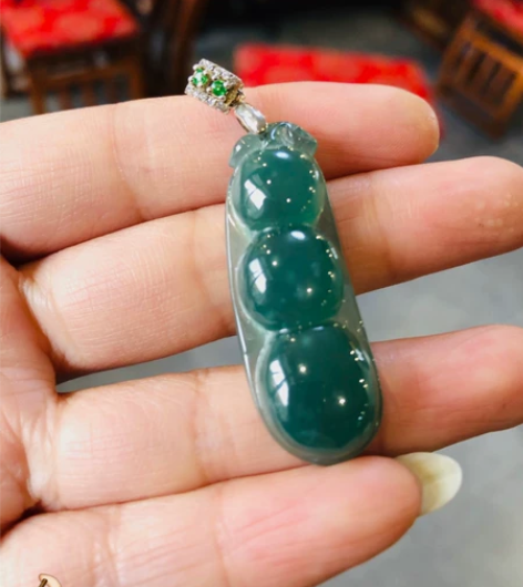 全新 ，翡翠玉雕，全部A货，可提供第三方检...