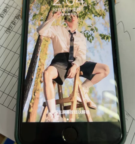 正品行货苹果8Plus 由于已换新机出个闲...