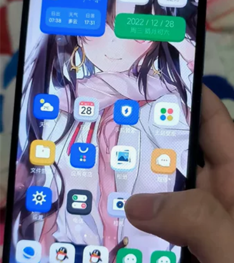 红米k40 8+256，自用低价出，换过屏...