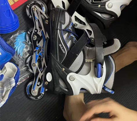 溜冰鞋儿童全套装男女旱冰鞋小孩防护单排轮滑...