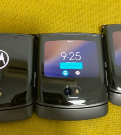 moto razr二代，摩托罗拉moto刀...