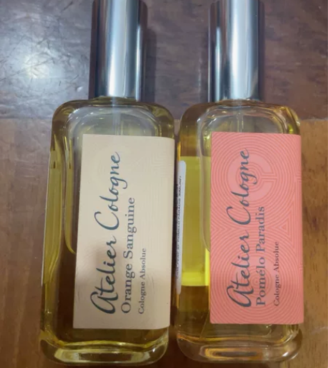 欧珑正装香水30ML，味道分别是赤霞橘光和...