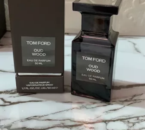 闲置转让家里几个拆封自用香水，乌木沉香男士...