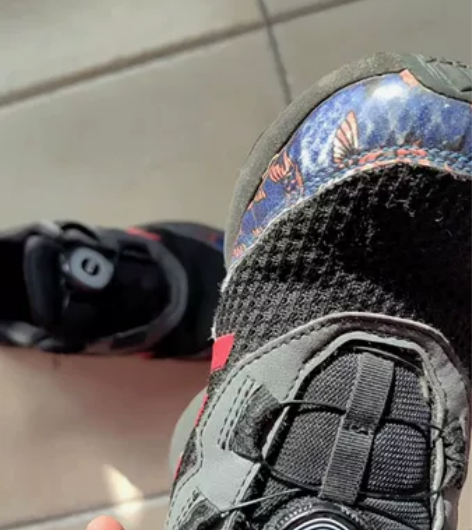 adidas阿迪达斯童鞋BOA旋钮鞋带女童...
