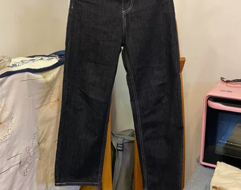 闲置牛仔裤 本人身高155裤长大约100牛...