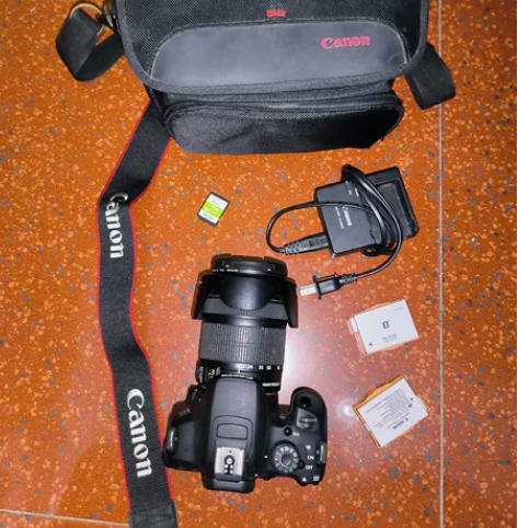 佳能700d单反相机套机18-135mm镜...