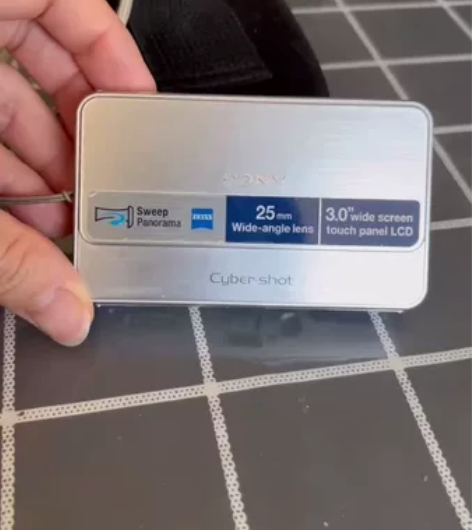 索尼DSC-T99数码相机  .经典CCD...