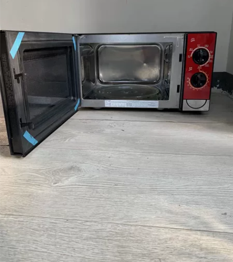 搬家了,将正在使用的格兰仕微波炉转让给有需...