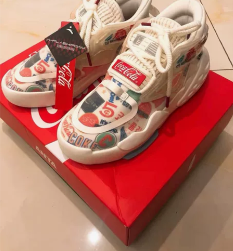 Coca Cola x Anta安踏 霸道...