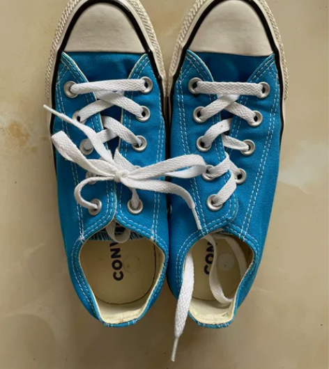 匡威天空盘经典款35码，实际适合高跟鞋穿3...