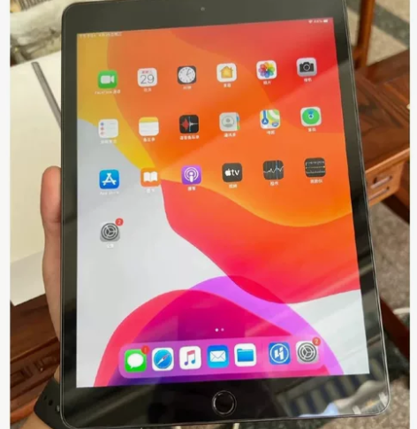 出二手闲置：特价国行IPad 2019 1...
