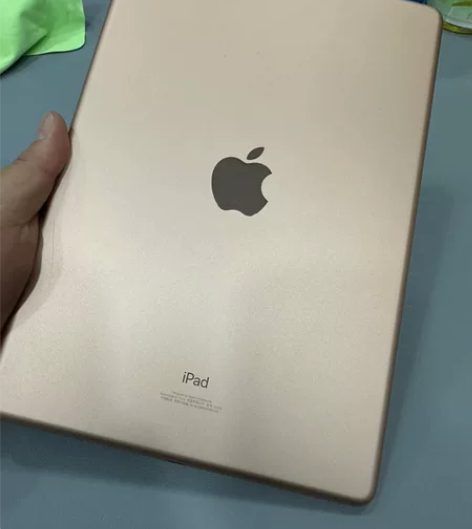 iPad8 金色 WiFi版 32G 10...