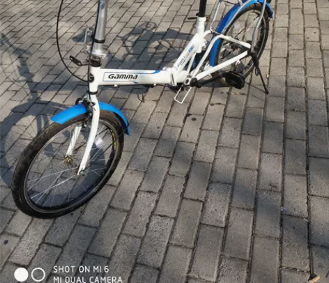 此款折叠自行车，功能正常，一直闲置，基本全...