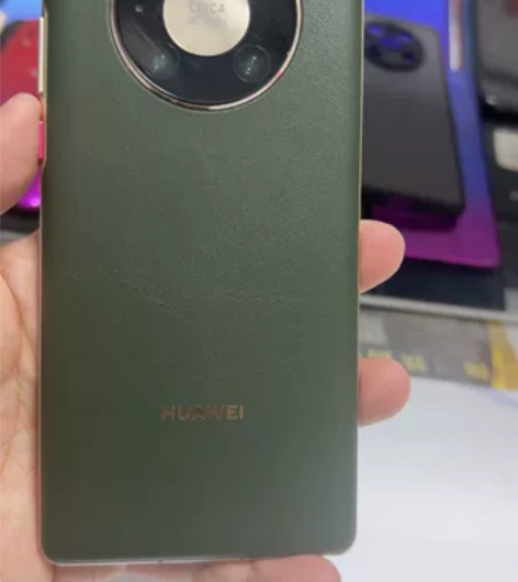 华为mate40pro夏日胡杨8256g全...