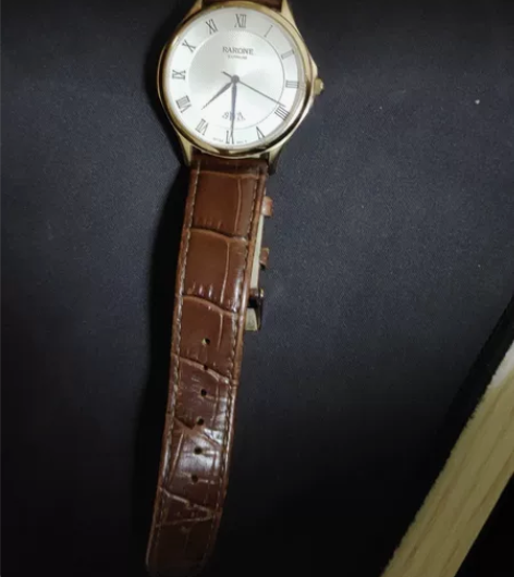 本人出售闲置手表 雷诺电子表 新换电子 闲...