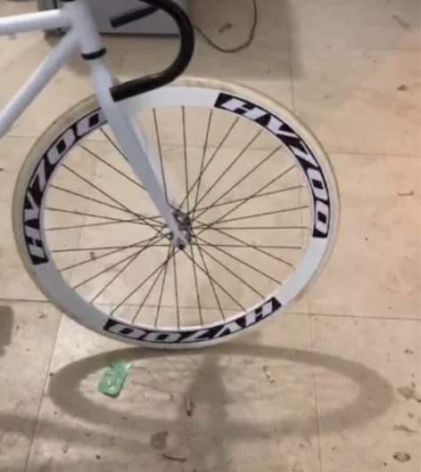 死飞 买回来没空骑 有想法低价拿走 感兴趣...