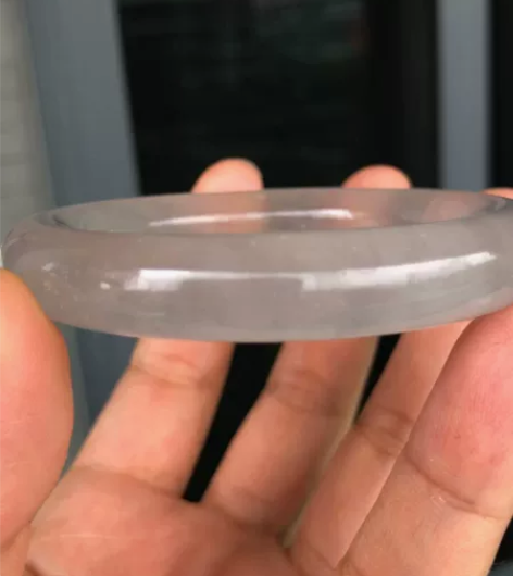水沫玉手镯纯天然无注胶手镯 52.4圈口圆...