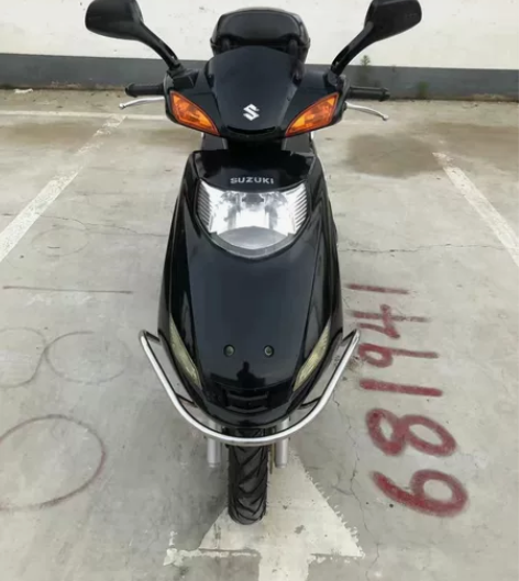 新到电喷铃木SUZUKI锋彩125，牌证手...