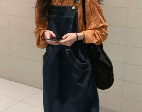 复古减龄牛仔背带裙女宽松中长款高腰显瘦吊带...