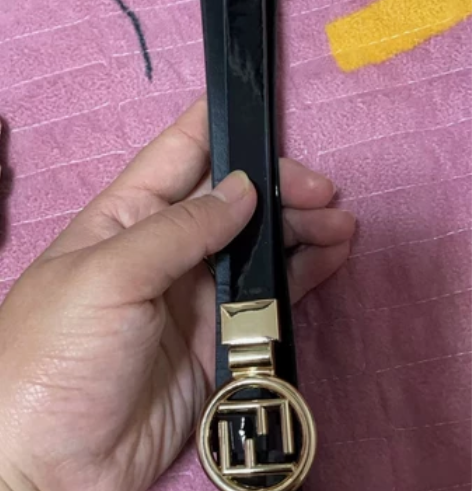 女士腰带全新没使用过 扎裤子裙子上都很好看...