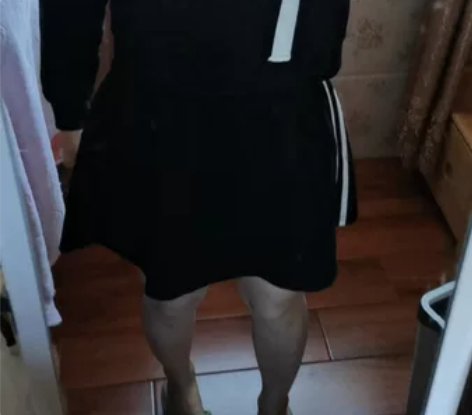 #运动风# 全新两件套 裙子有打底  这种...