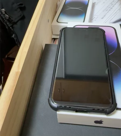 iphone x 64 深空灰！自用，右下...