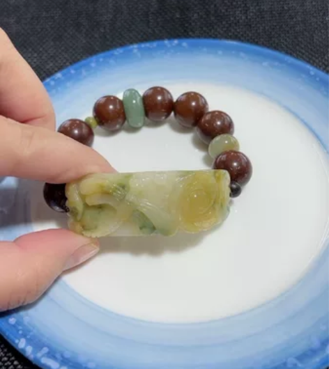 黄加绿飘小绿花，950 感兴趣的话点“我想...