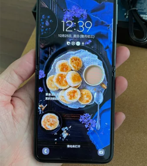 三星Galaxy Z Flip3国行，8+...