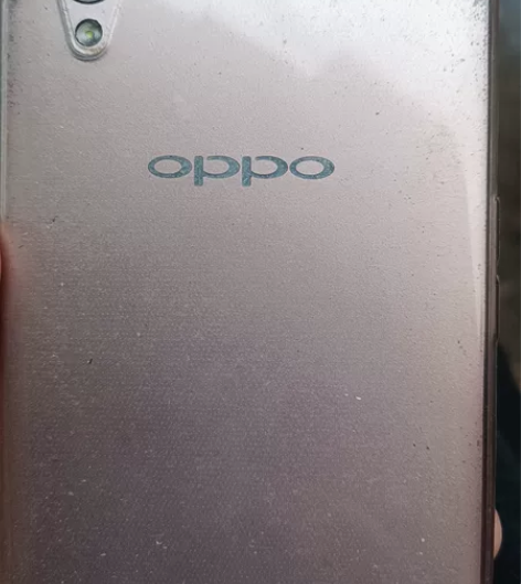 OPPOA37t，玫瑰金色，只有屏幕有一点...