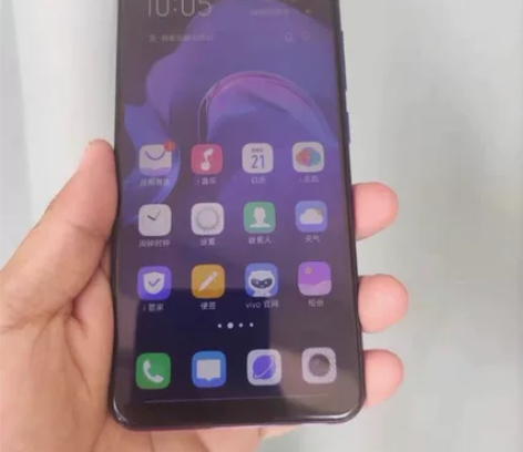 vivo y93s 4+128G 智能美颜...