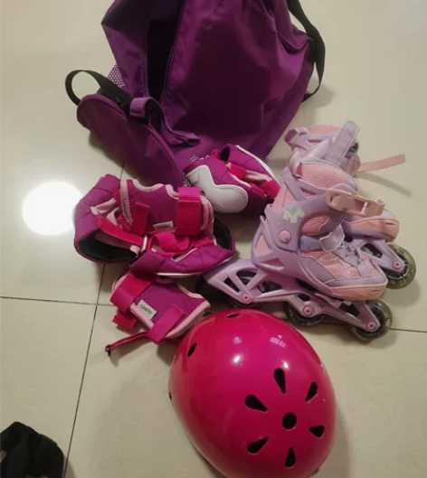 迪卡侬溜冰鞋儿童初学者轮滑鞋闪光轮女童男孩...