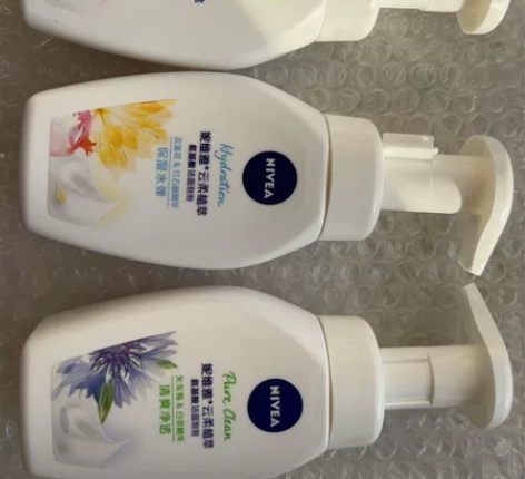 妮维雅泡泡洁面 49两个69三个全新未拆封...