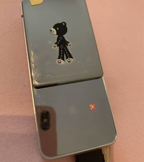 夏普sh07a 很酷的手机，绝版设计，充好...
