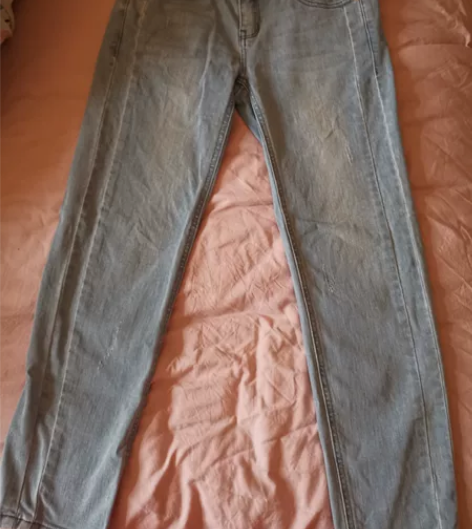 only牛仔裤  商场买的 穿过一两次 便...