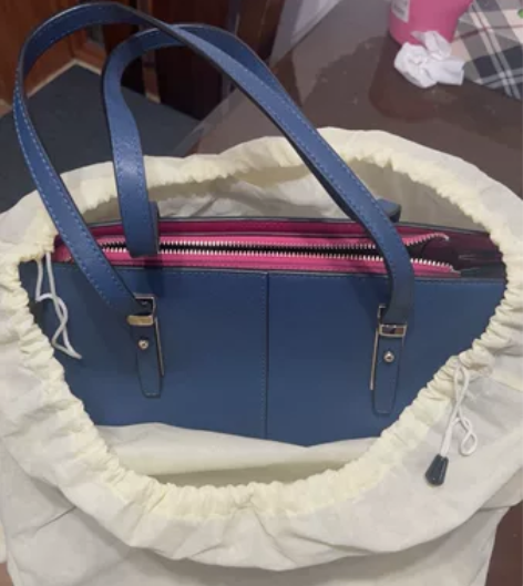 全新潮牌女士手提包，做工颜值都超级好 感兴...