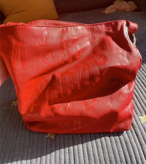 女士中国红手提包，带斜挎肩带两用，高31宽...